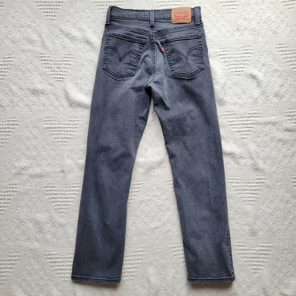 Levi's Distressed Wedgie Straight Leg Casual Everyday Coastal Denim Jean- Black - Picture 2 of 10